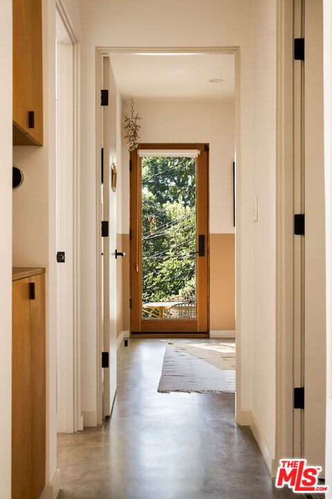 1449 Elevado Street Los Angeles, CA 90026 - Photo 18 of 33 Gallery Image 18