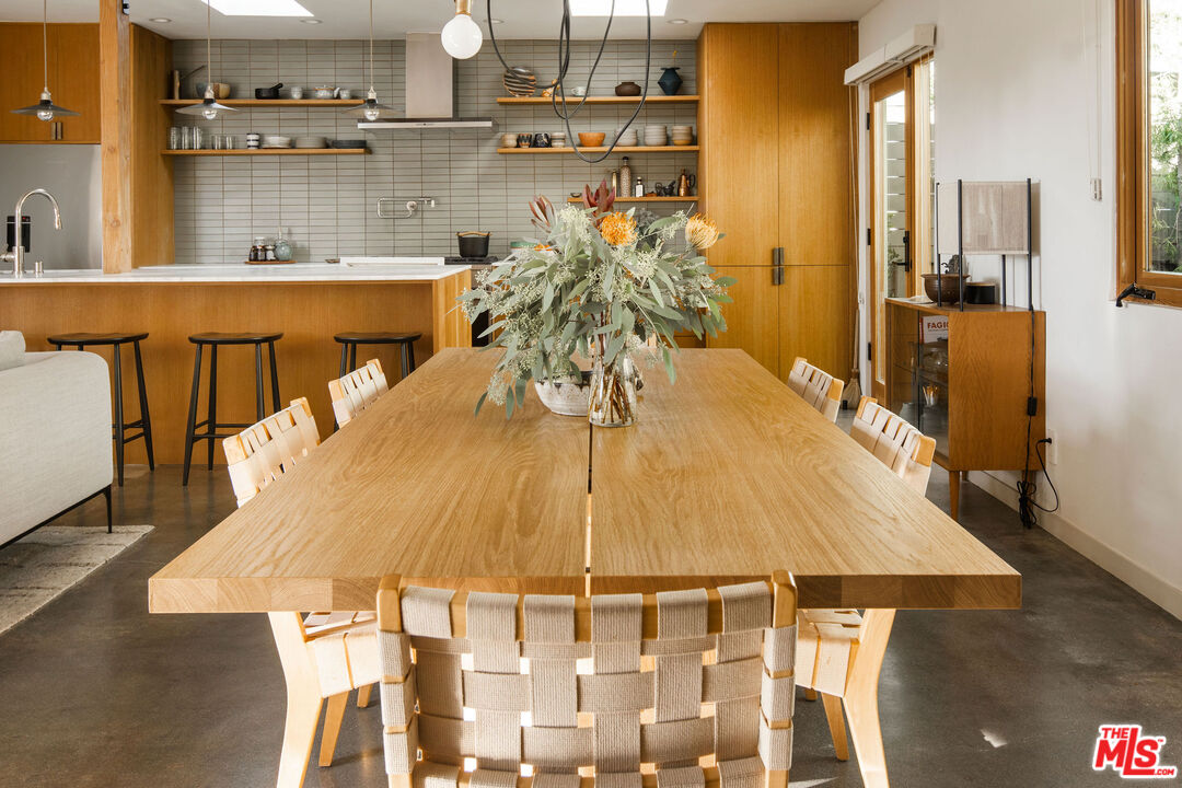 1449 Elevado Street Los Angeles, CA 90026 - Photo 6 of 33 Gallery Image 6