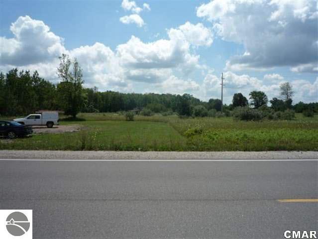 9502 East Stanton Road Crystal, MI 48818 - Photo 8 of 9 1764727-7.JPG