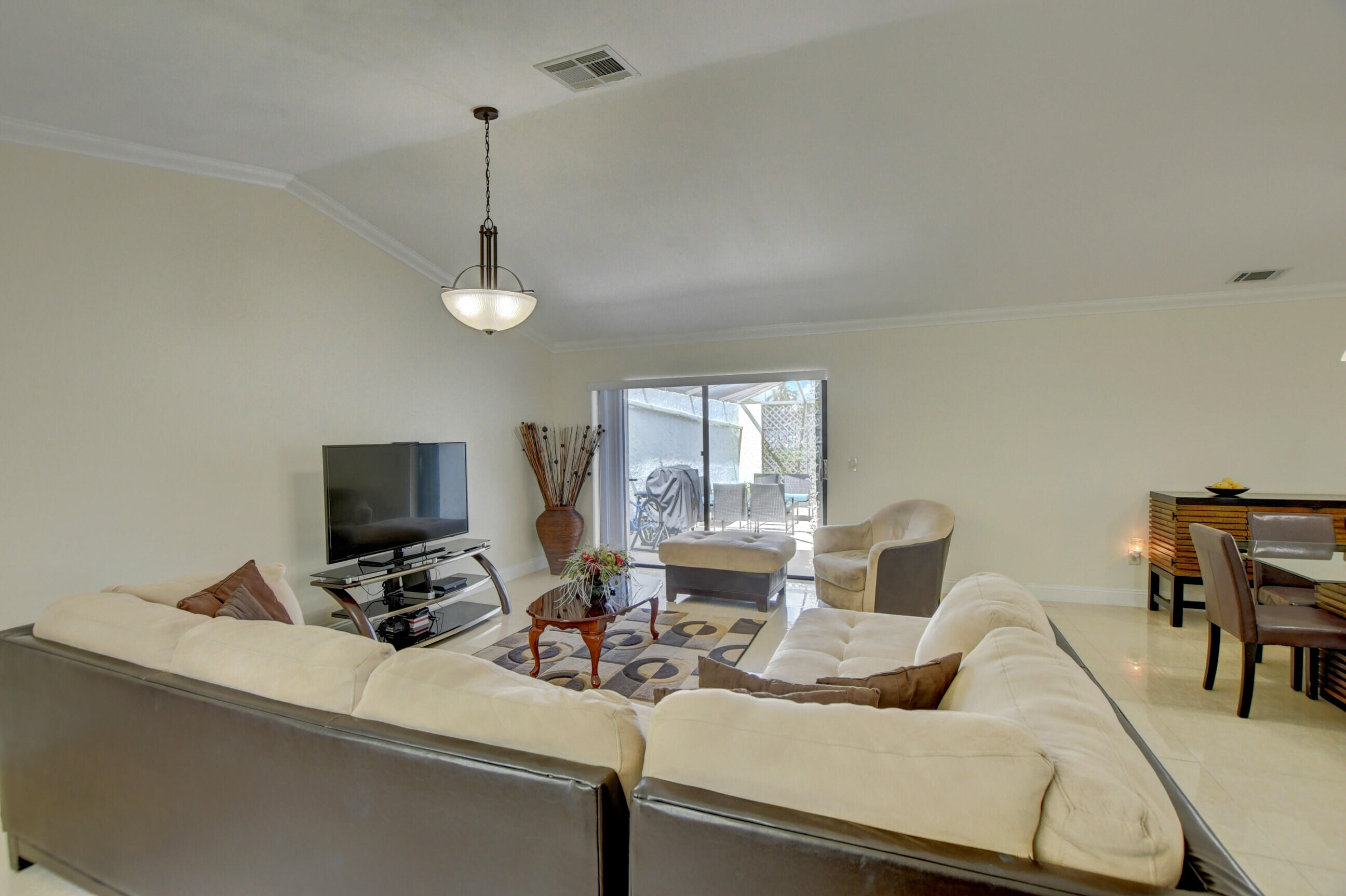 9103 Southwest 20th Street, Unit D Boca Raton, FL 33428 - Photo 11 of 53 26_ebf_2096_097_098_099_100