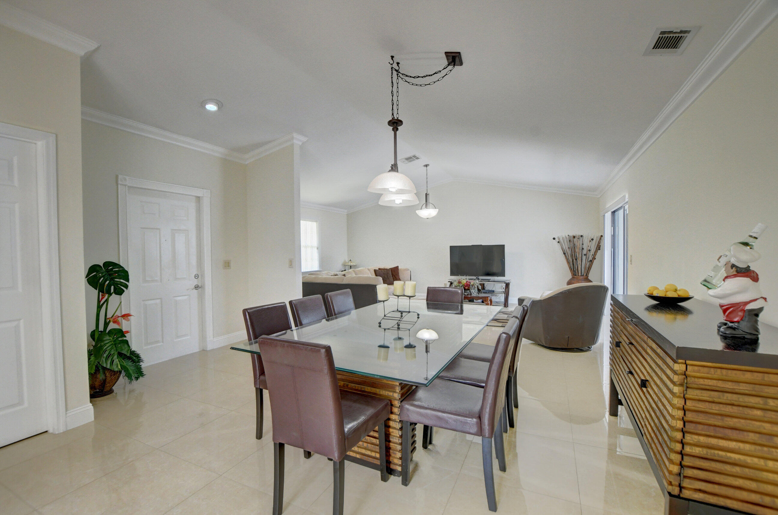 9103 Southwest 20th Street, Unit D Boca Raton, FL 33428 - Photo 6 of 53 21_ebf_2071_2_3_4_5