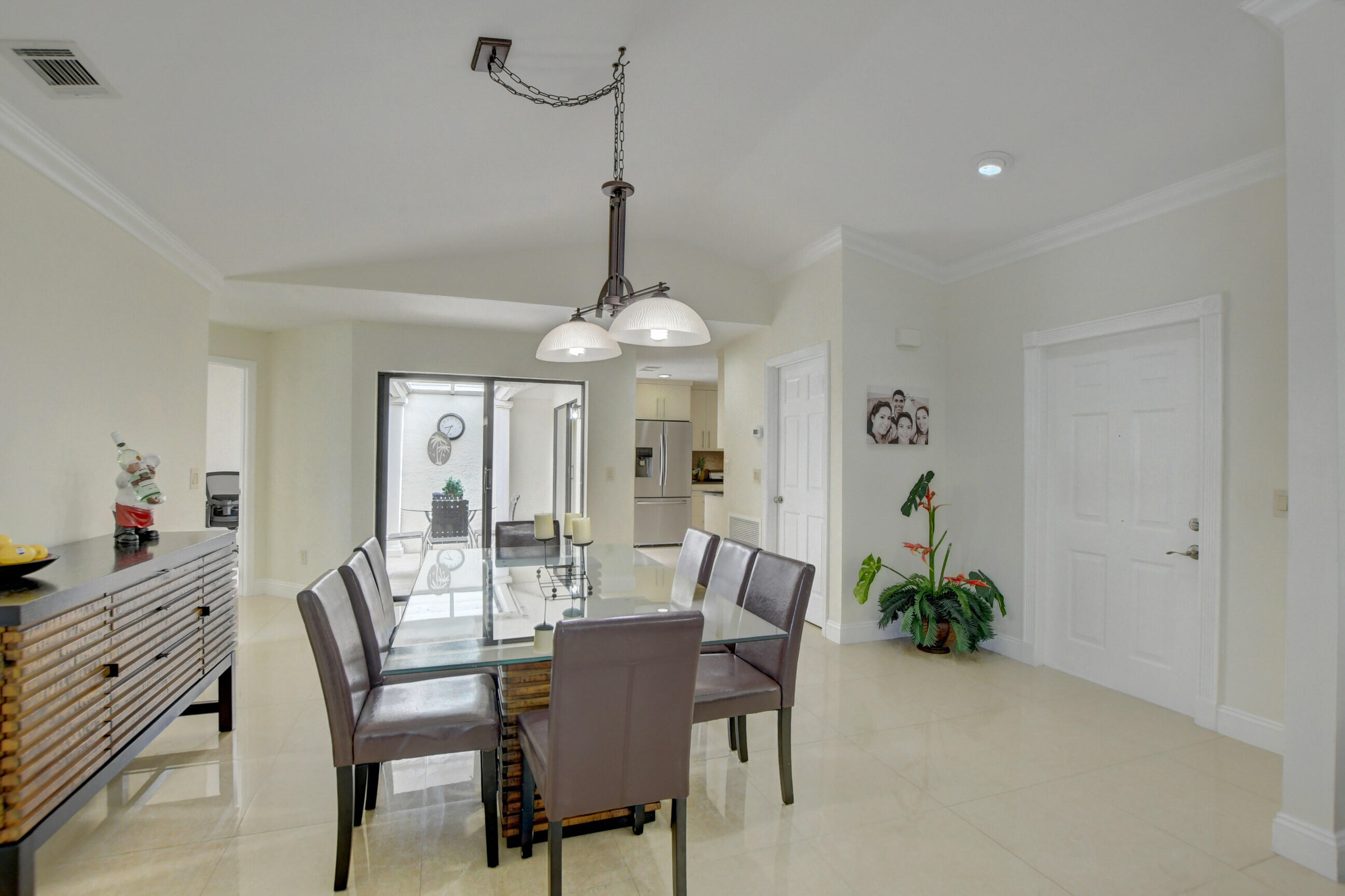 9103 Southwest 20th Street, Unit D Boca Raton, FL 33428 - Photo 7 of 53 22_ebf_2076_77_78_79_80