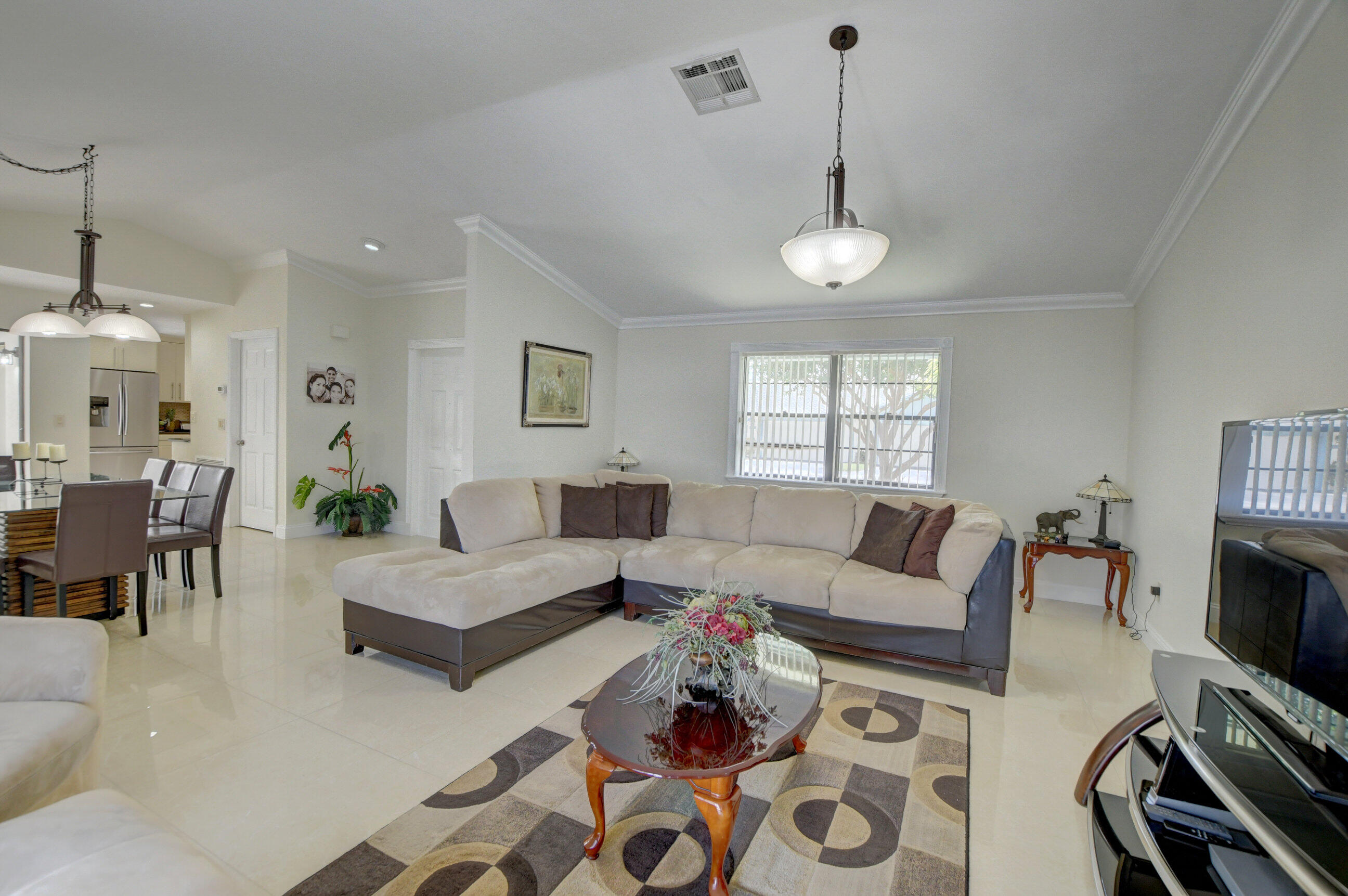 9103 Southwest 20th Street, Unit D Boca Raton, FL 33428 - Photo 9 of 53 24_ebf_2086_87_88_89_90