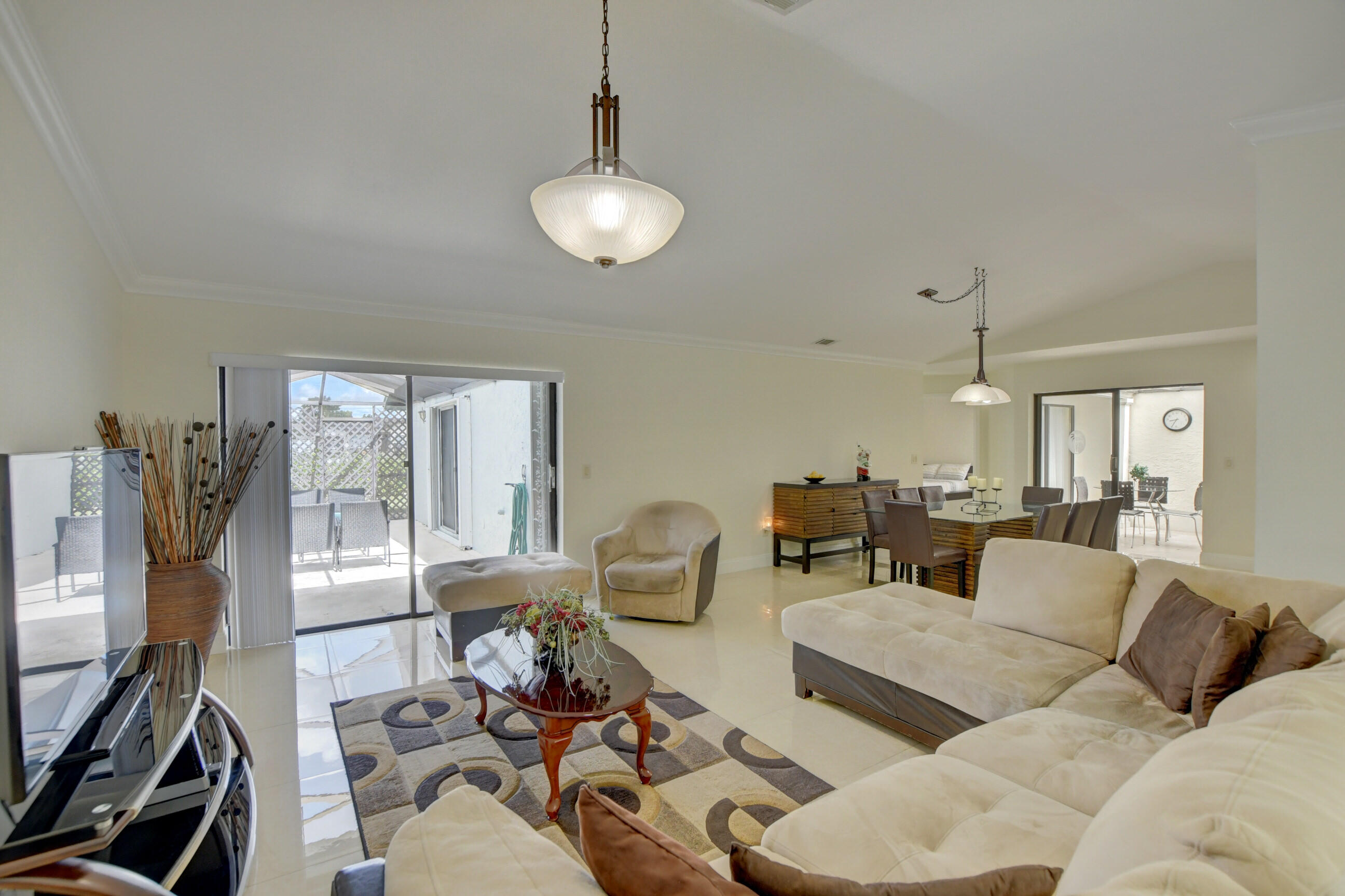 9103 Southwest 20th Street, Unit D Boca Raton, FL 33428 - Photo 10 of 53 25_ebf_2091_2_3_4_5