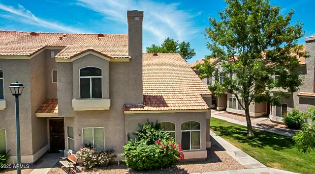 $350,500 | 500 North Roosevelt Avenue, Unit 26, Chandler, AZ 85226