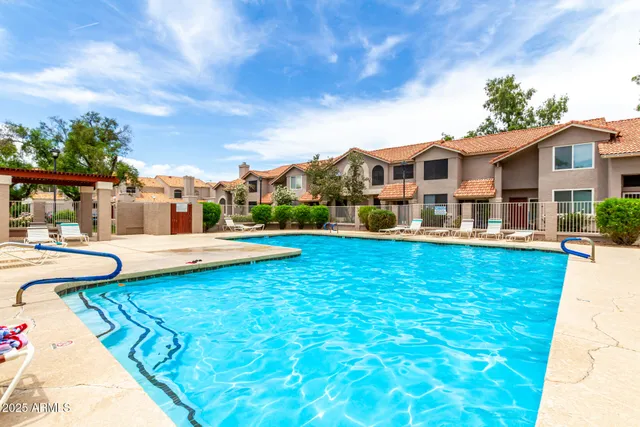 $350,500 | 500 North Roosevelt Avenue, Unit 26, Chandler, AZ 85226