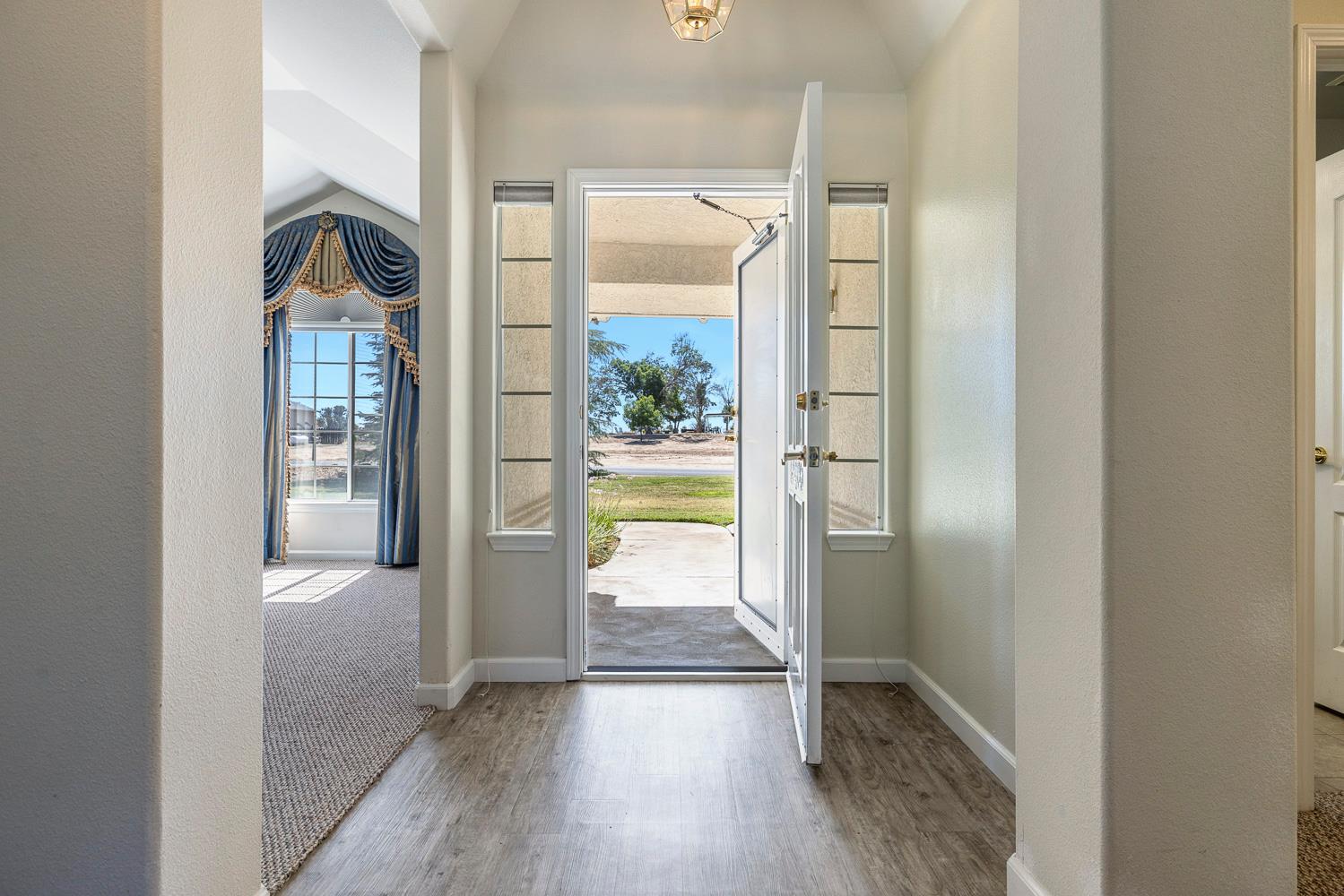 16673 La Canada Road Madera, CA 93636 - Photo 6 of 73
