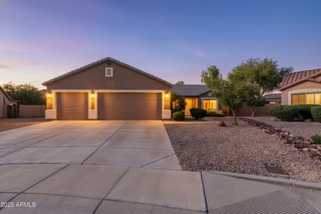 $410,000 | 1422 South 230th Avenue, Buckeye, AZ 85326