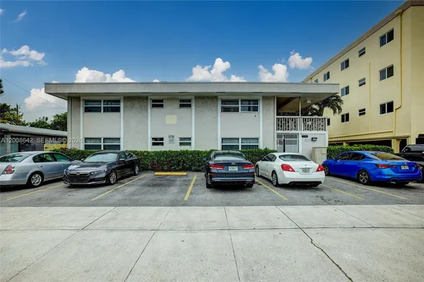 $1,750 | 1740 Funston Street, Unit 3, Hollywood, FL 33020