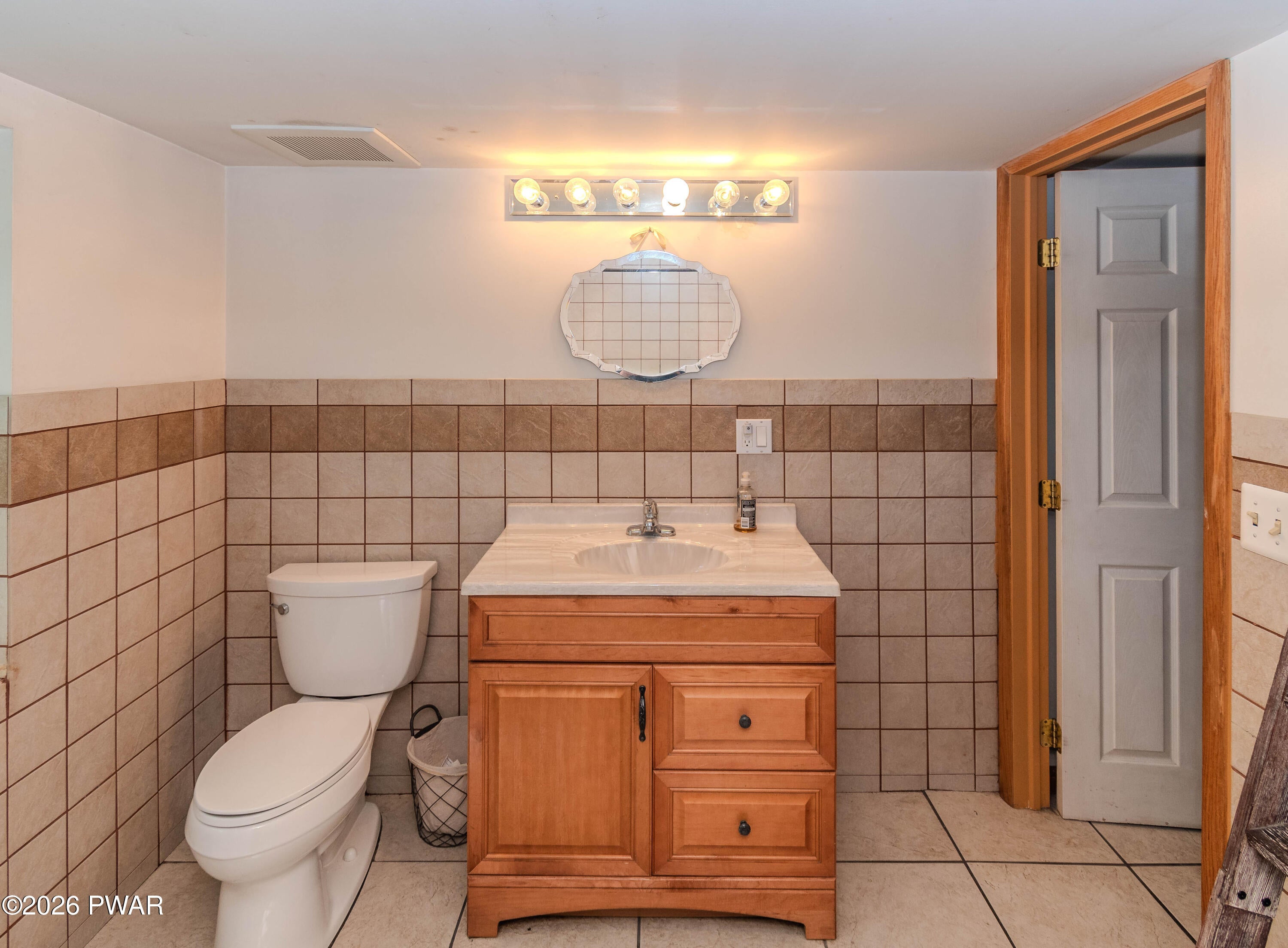 162 Oak Ridge Drive Milford, PA 18337 - Photo 39 of 54 Gallery Image 39