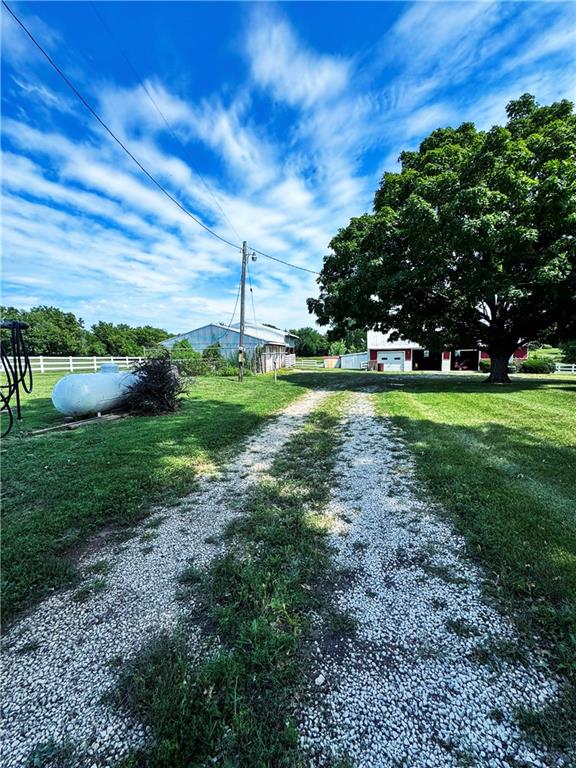 22217 Victory Road Spring Hill, KS 66083 - Photo 4 of 45