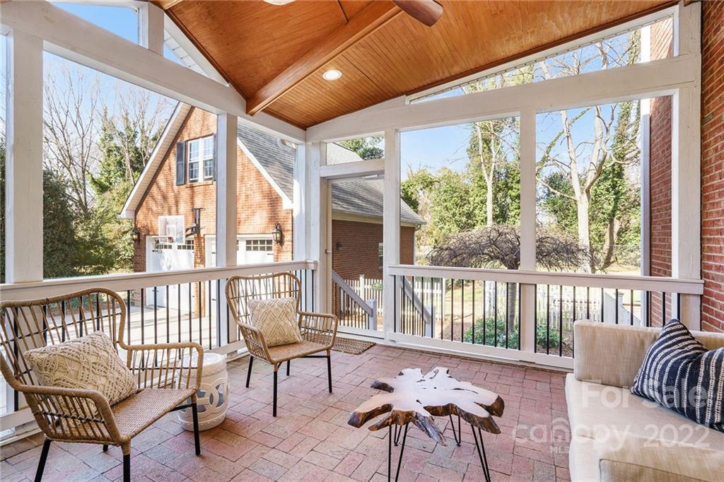 1520 Paddock Circle Charlotte, NC 28209 - Photo 19 of 39 a view of a chair and table in the balcony