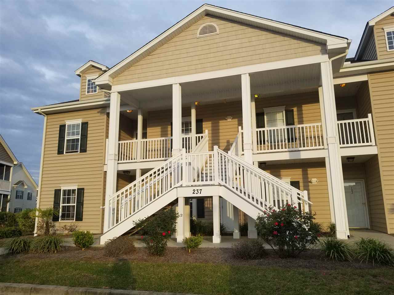 237 Moonglow Circle, Unit 101 Murrells Inlet, SC 29576 - Photo 3 of 32 Gallery Image 3