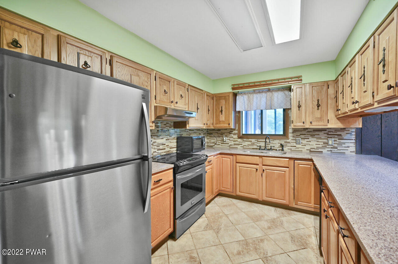 185 Ridgeview Drive Lake Ariel, PA 18436 - Photo 18 of 56