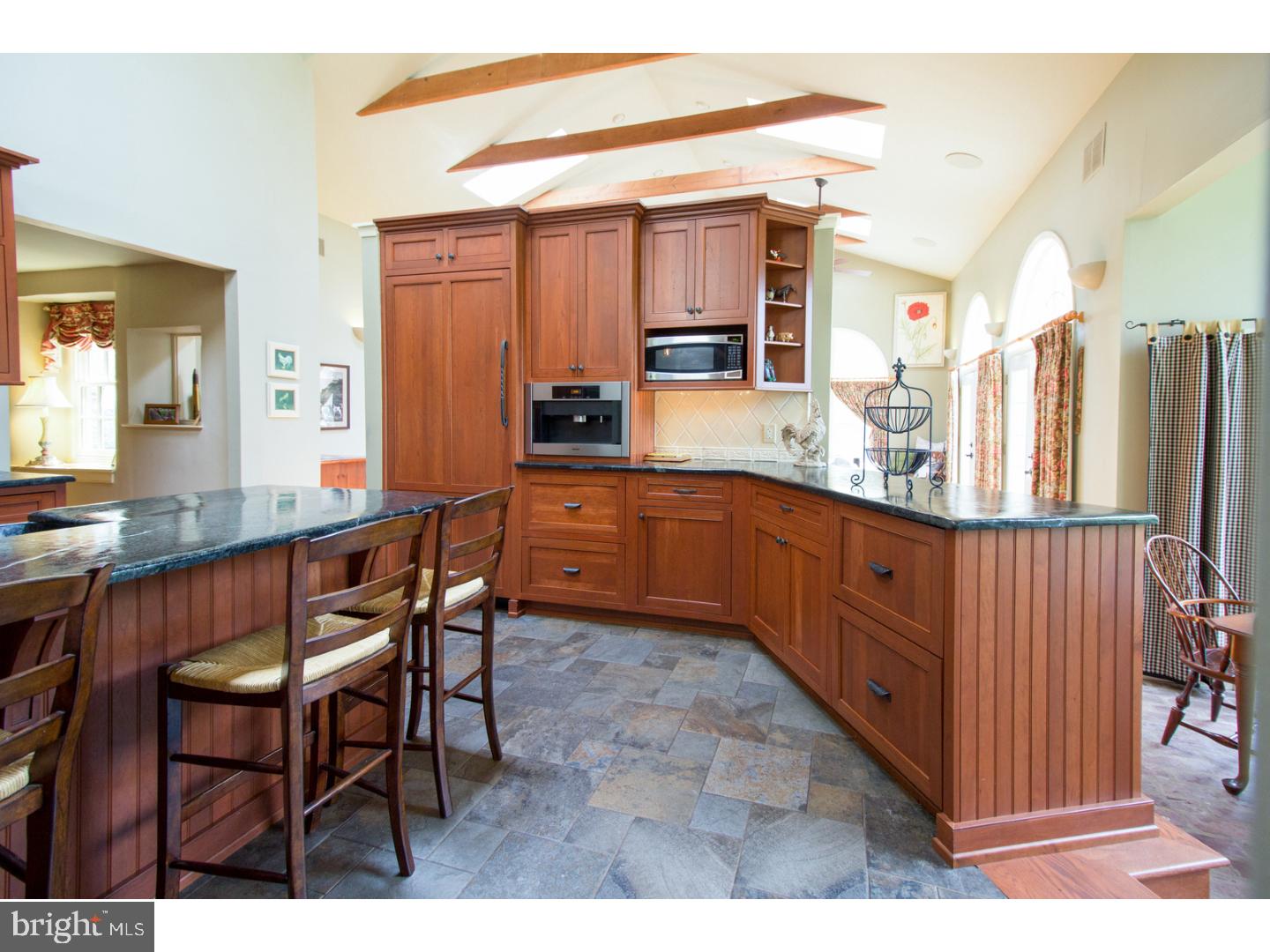 5 Fox Run Phoenixville, PA 19460 - Photo 3 of 25