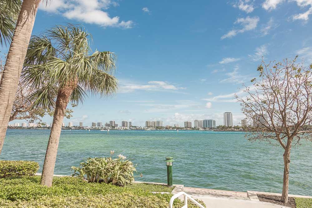 2640 Lake Shore Drive, Unit 115 Riviera Beach, FL 33404 - Photo 7 of 18 091A9473