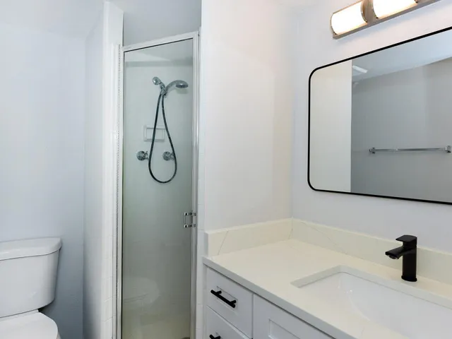 $3,200 | 2560 South Ocean Boulevard, Unit 406, Palm Beach, FL 33480