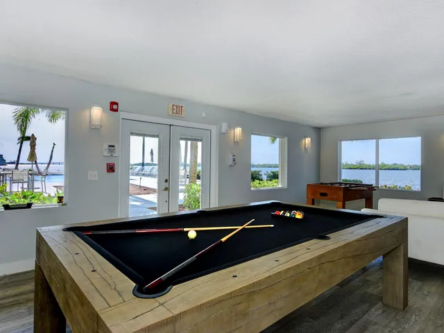 $3,200 | 2560 South Ocean Boulevard, Unit 406, Palm Beach, FL 33480