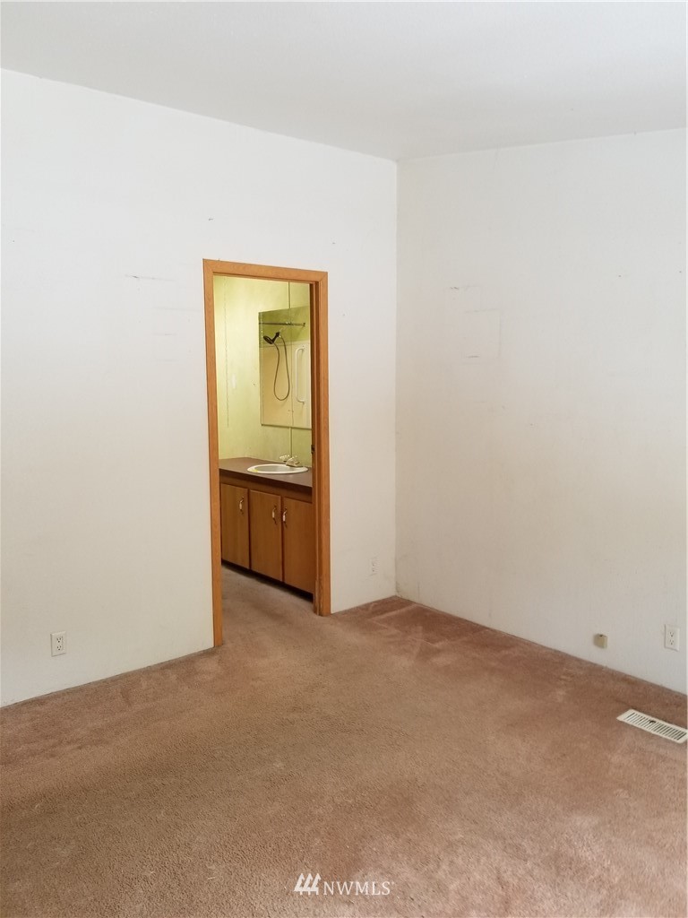 665 Silverbrook Road Randle, WA 98377 - Photo 15 of 22