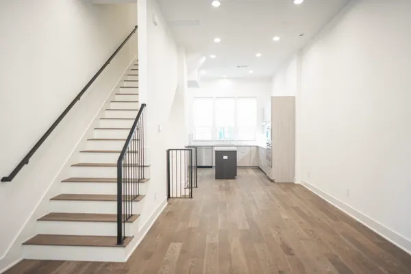 $2,400 | 264 Pullman Court, Round Rock, TX 78664
