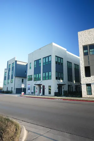 $2,400 | 264 Pullman Court, Round Rock, TX 78664