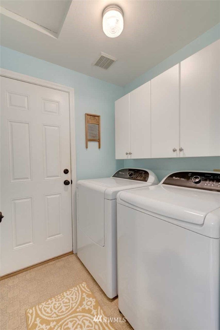 115 Union Court Northeast Renton, WA 98059 - Photo 16 of 25