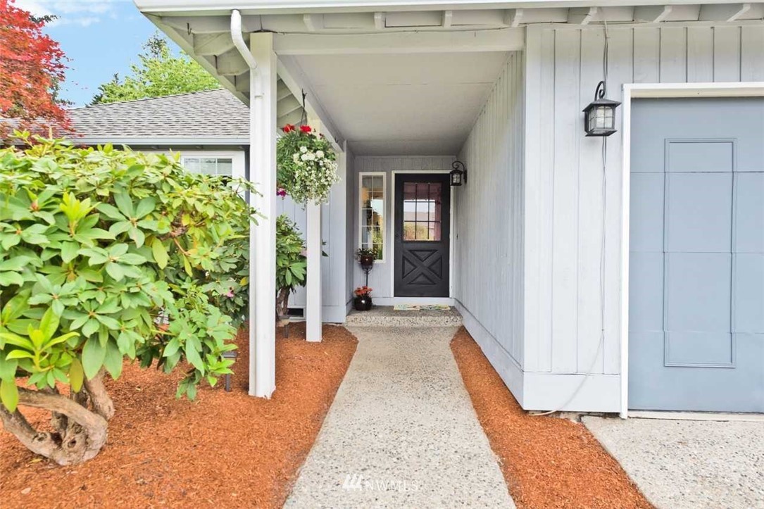 115 Union Court Northeast Renton, WA 98059 - Photo 3 of 25