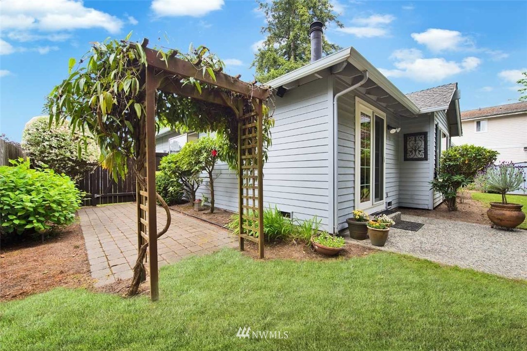 115 Union Court Northeast Renton, WA 98059 - Photo 23 of 25