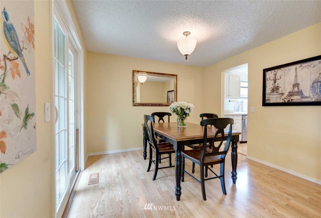 115 Union Court Northeast Renton, WA 98059 - Photo 9 of 25