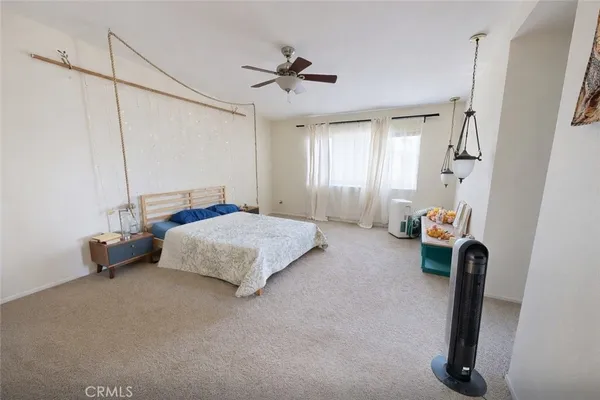 $3,350 | 5637 Redwood Avenue, Palmdale, CA 93551