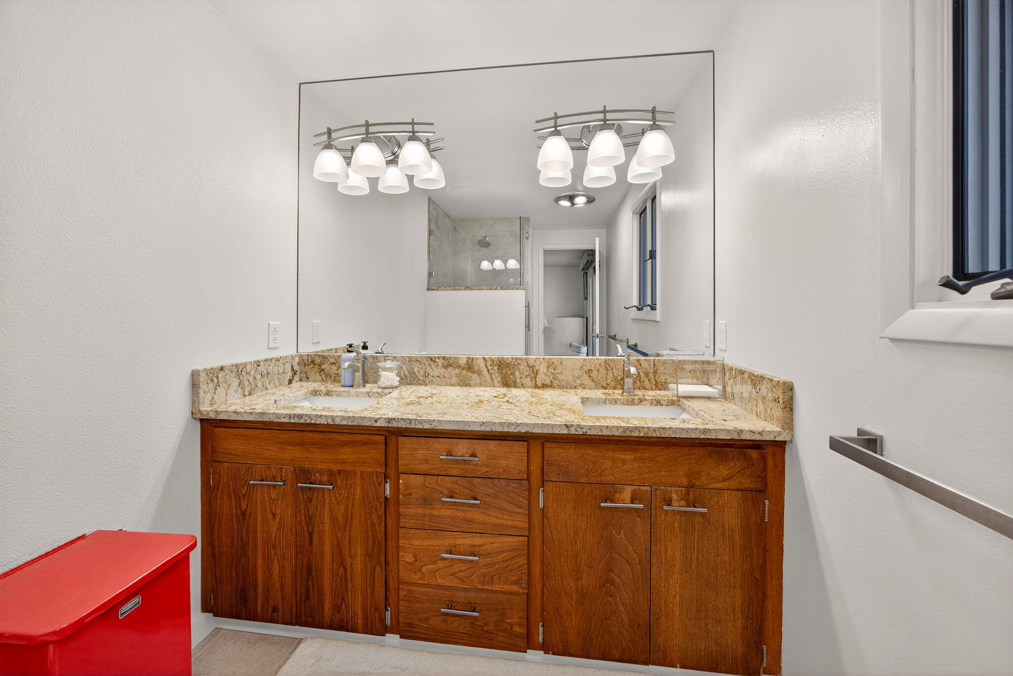4360 North Foothill Road Medford, OR 97504 - Photo 25 of 64 APX_0764