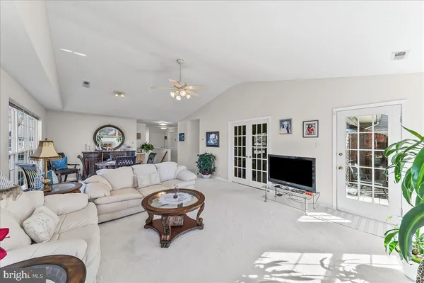 $439,000 | 114 Stewarts Court, Unit 407, Phoenixville, PA 19460