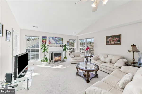 $439,000 | 114 Stewarts Court, Unit 407, Phoenixville, PA 19460