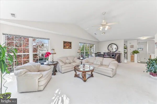 $439,000 | 114 Stewarts Court, Unit 407, Phoenixville, PA 19460