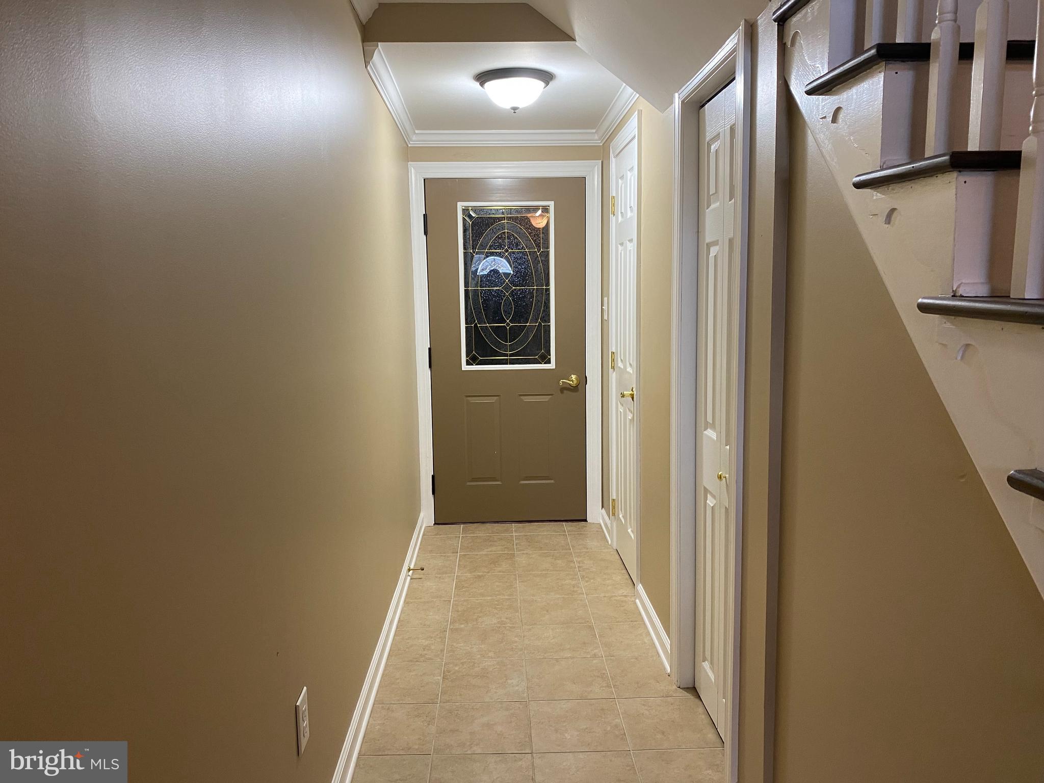 4 Victoria Square Frederick, MD 21702 - Photo 34 of 38 a view of a hallway