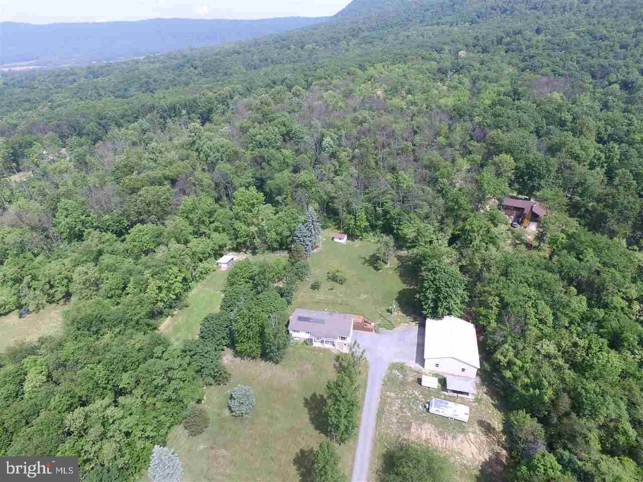 209 Bobcat Road Carlisle, PA 17015 - Photo 3 of 25 Gallery Image 3