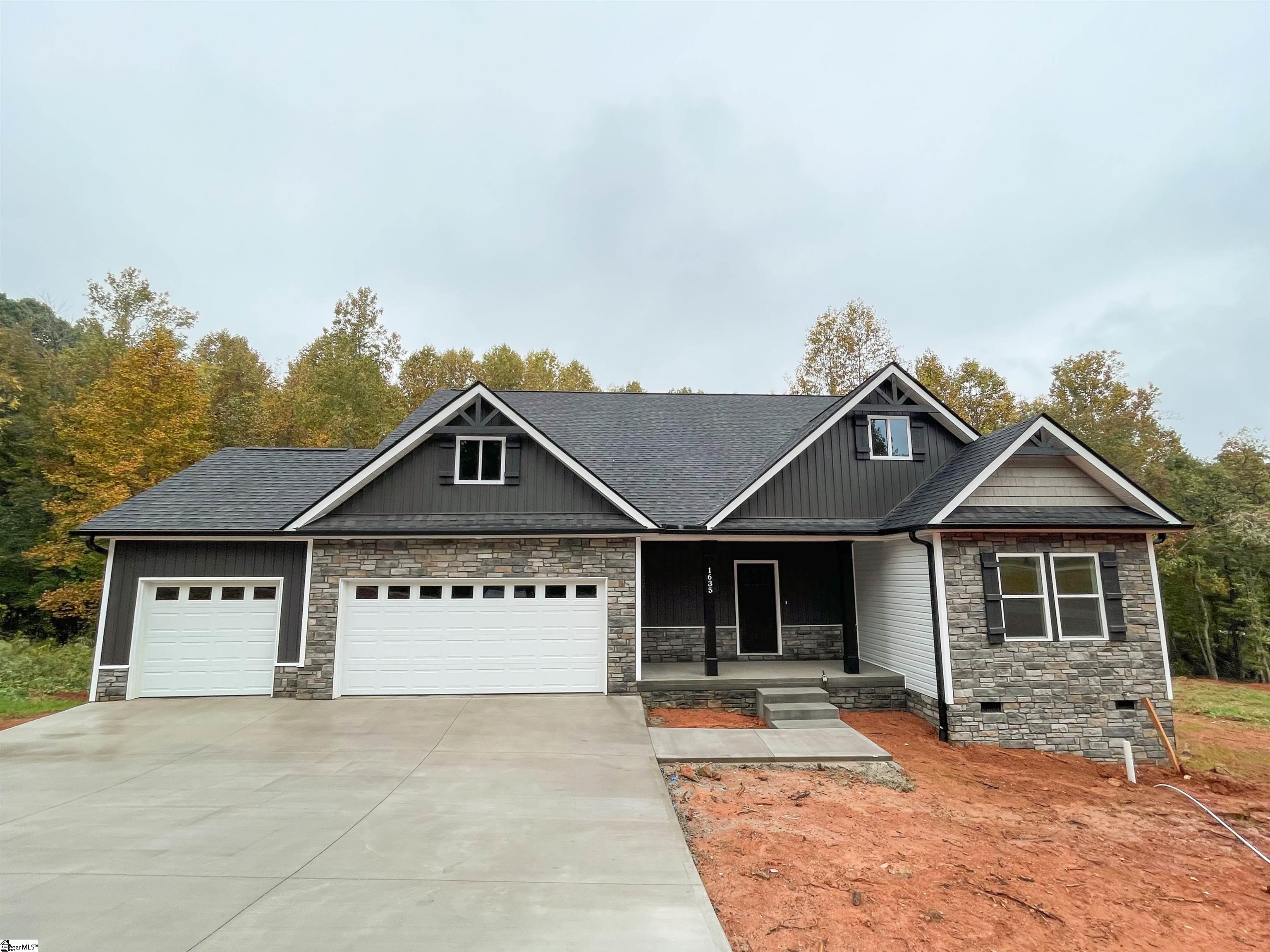 1635 Hickory Nut Road Inman, SC 29349 - Photo 1 of 28
