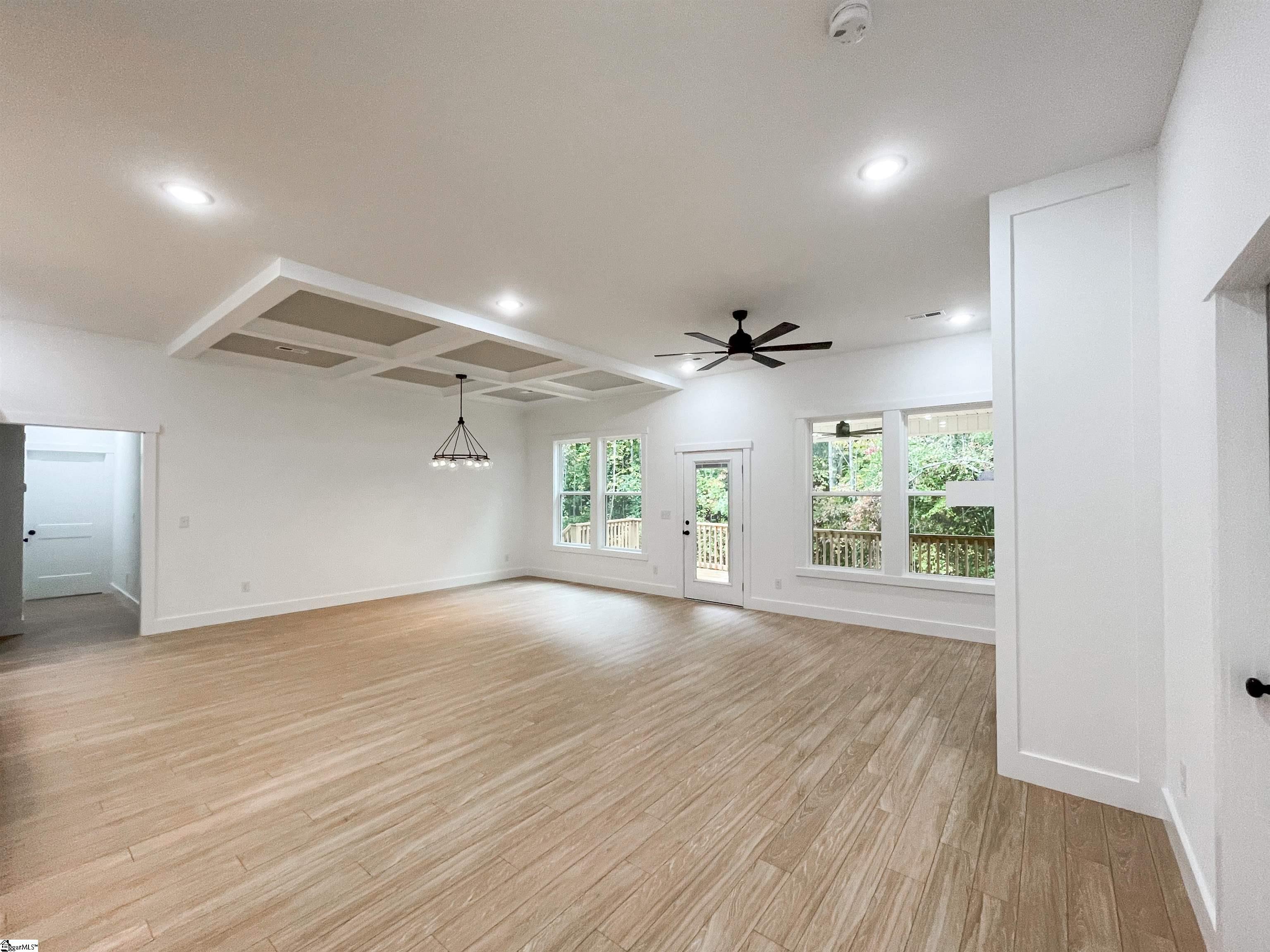 1635 Hickory Nut Road Inman, SC 29349 - Photo 5 of 28