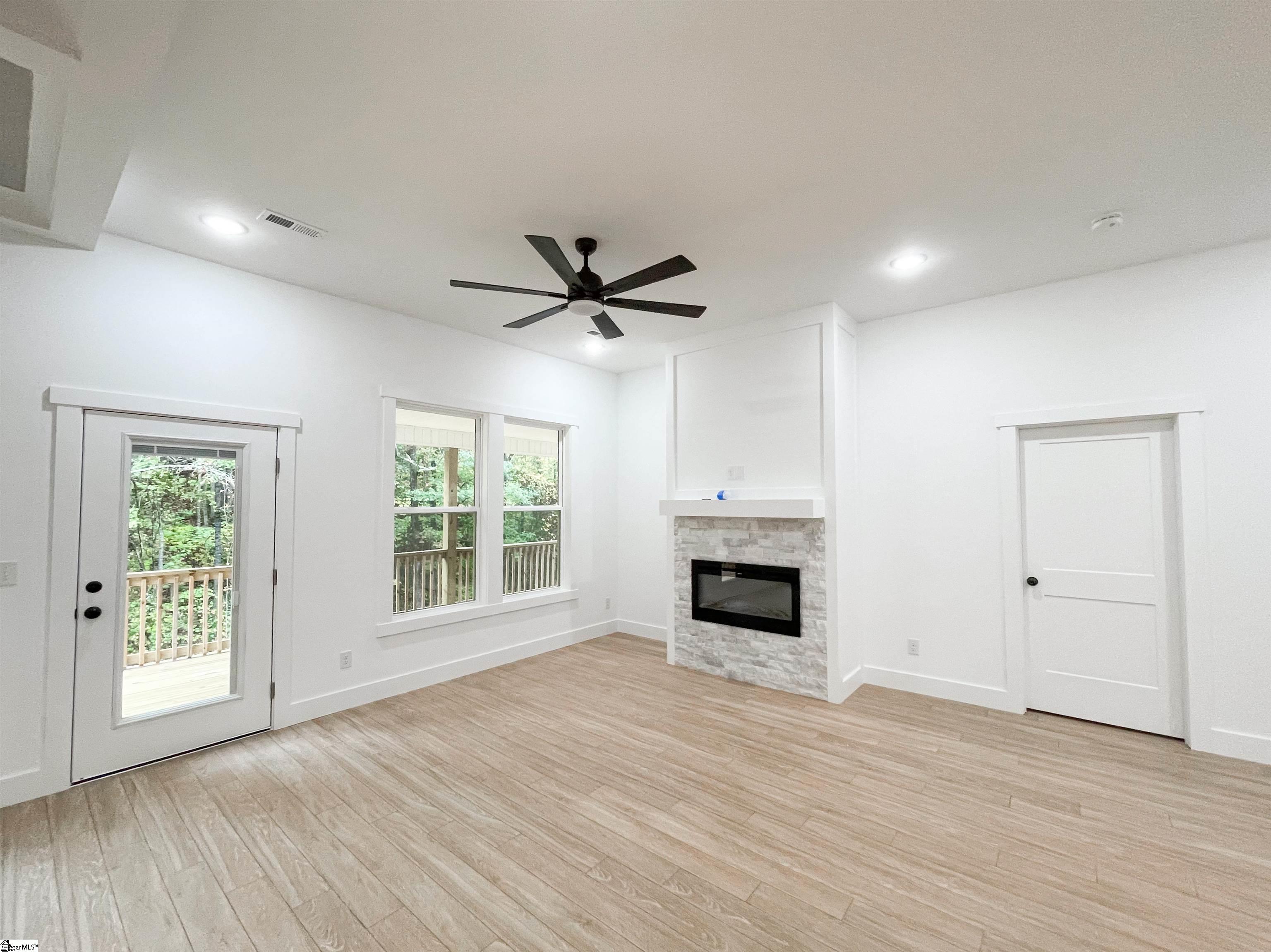 1635 Hickory Nut Road Inman, SC 29349 - Photo 10 of 28