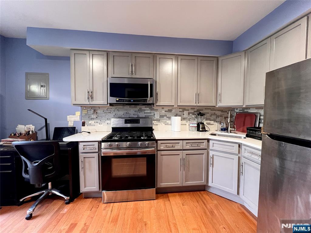 73 Wallington Avenue Wallington, NJ 07057 - Photo 2 of 7
