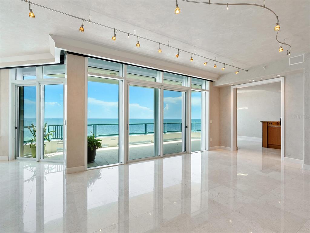 655 Longboat Club Road, Unit 16B Longboat Key, FL 34228 - Photo 7 of 50 a view of an entryway