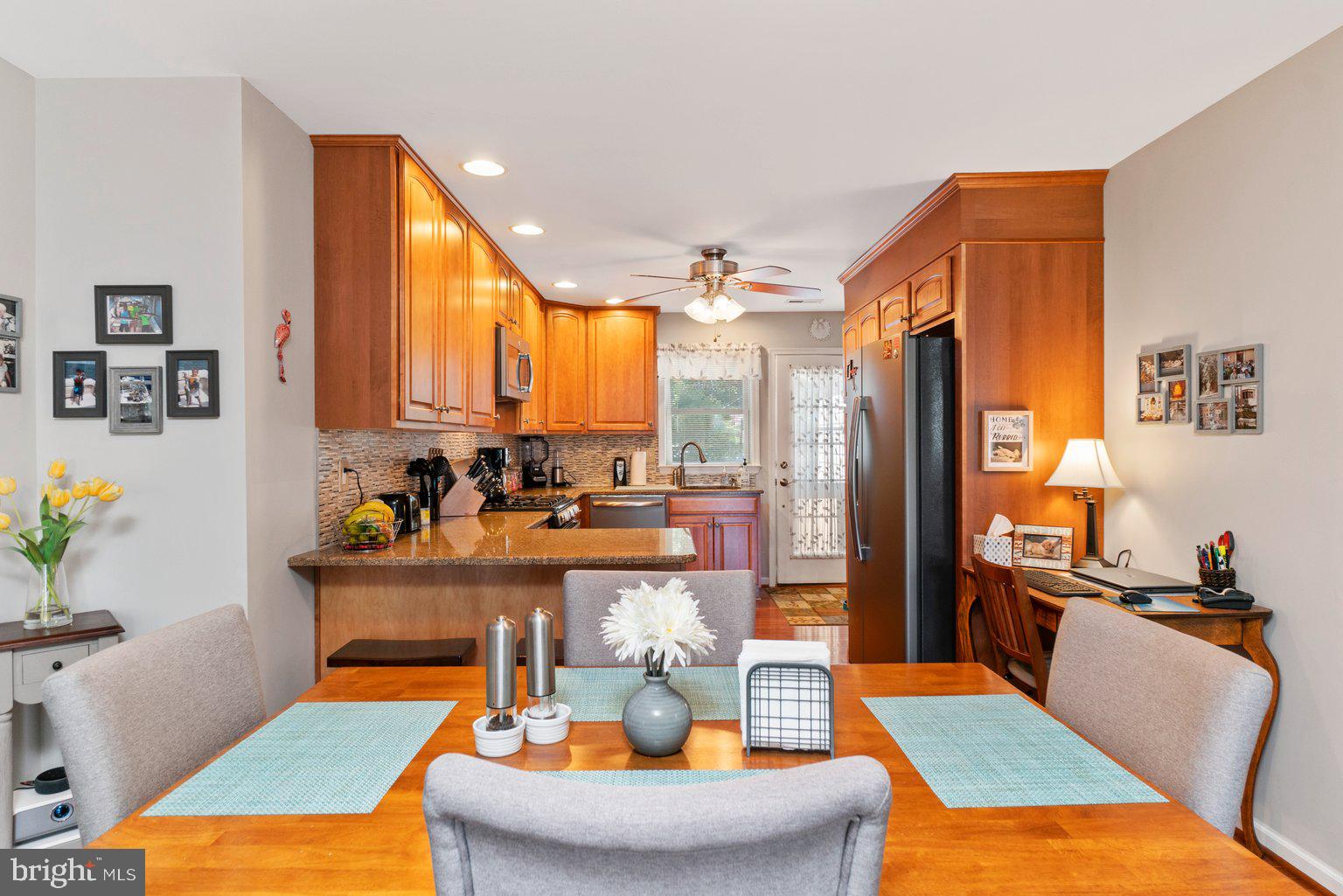 202 Stonewall Road Catonsville, MD 21228 - Photo 12 of 65 DR/Kitchen area in In-law unit w/recessed lights