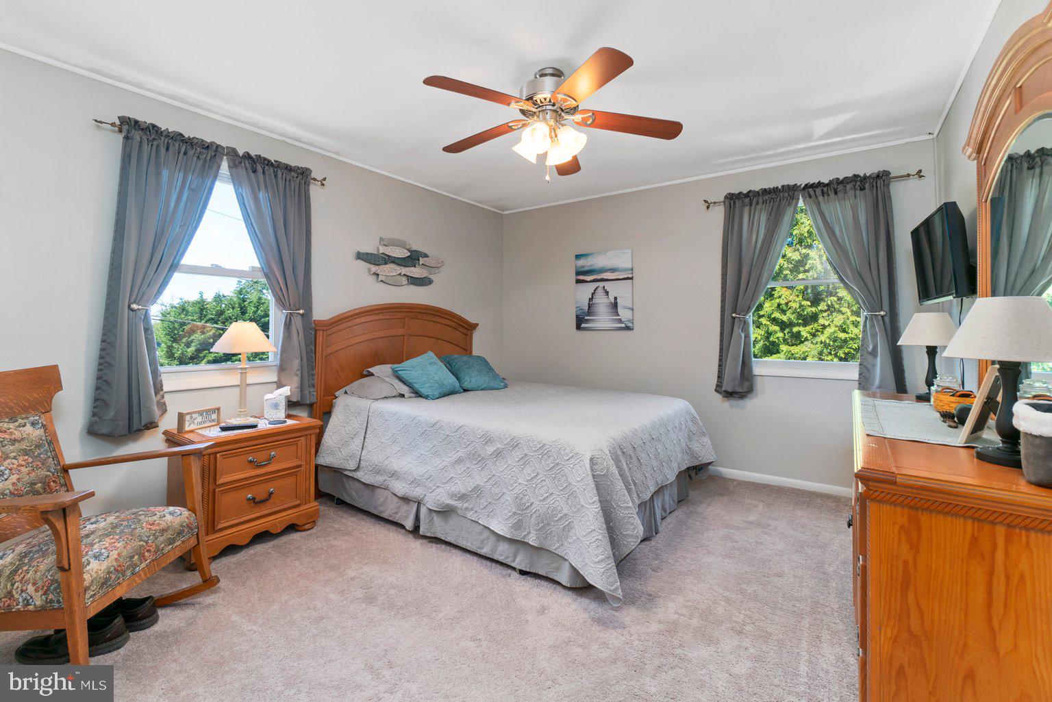 202 Stonewall Road Catonsville, MD 21228 - Photo 43 of 65 MBR with ceiling fan + light
