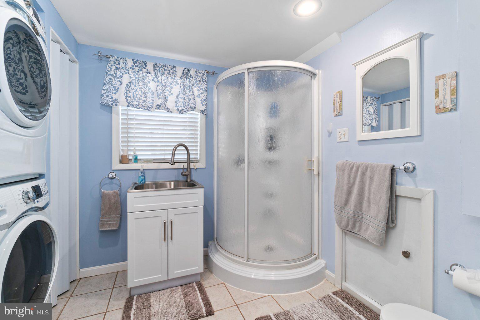 202 Stonewall Road Catonsville, MD 21228 - Photo 55 of 65 Lower Level full bath + full size washer/dryer