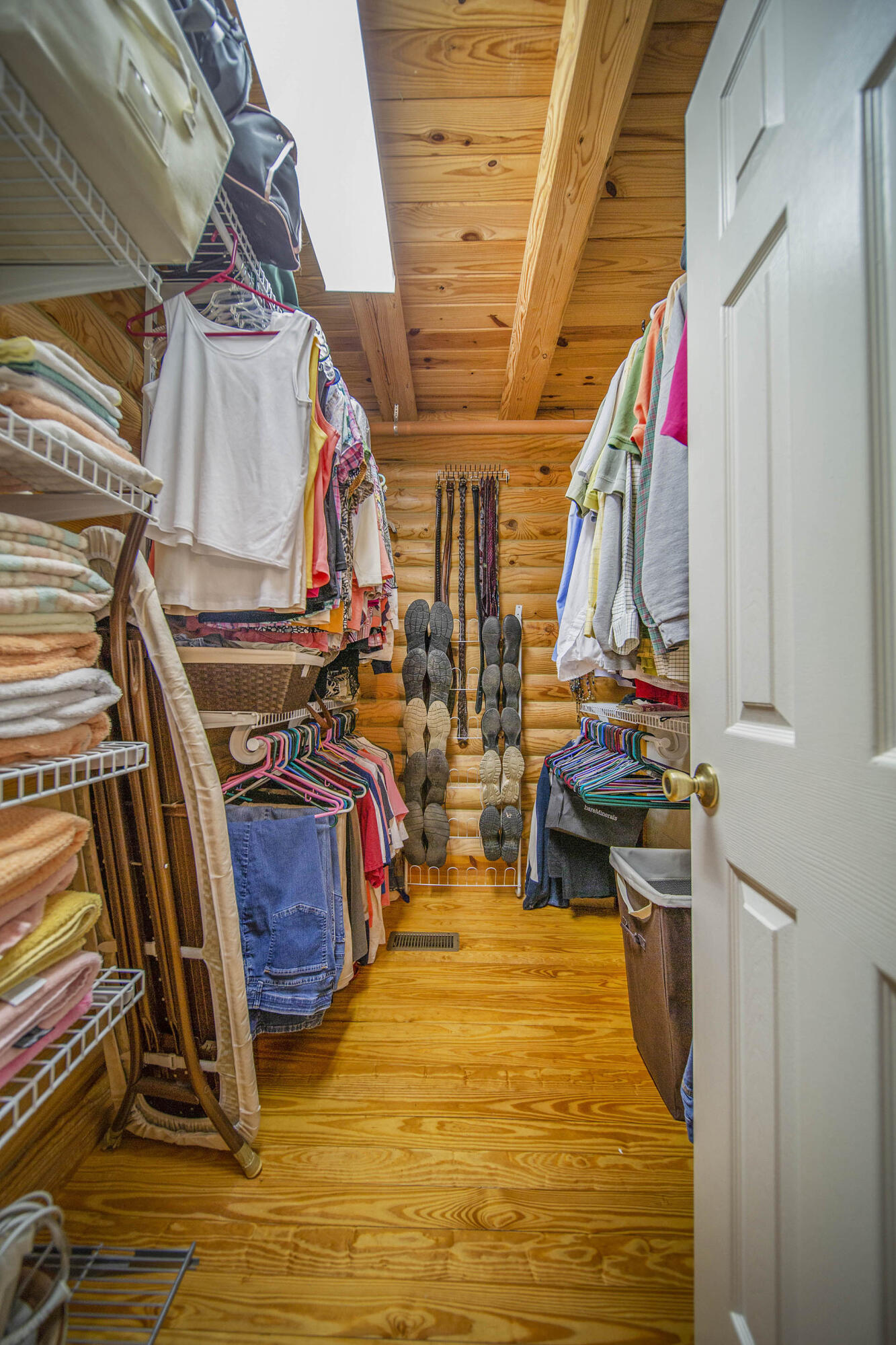 3245 Oak Ridge Road Fincastle, VA 24090 - Photo 20 of 61 Walk-in Closet