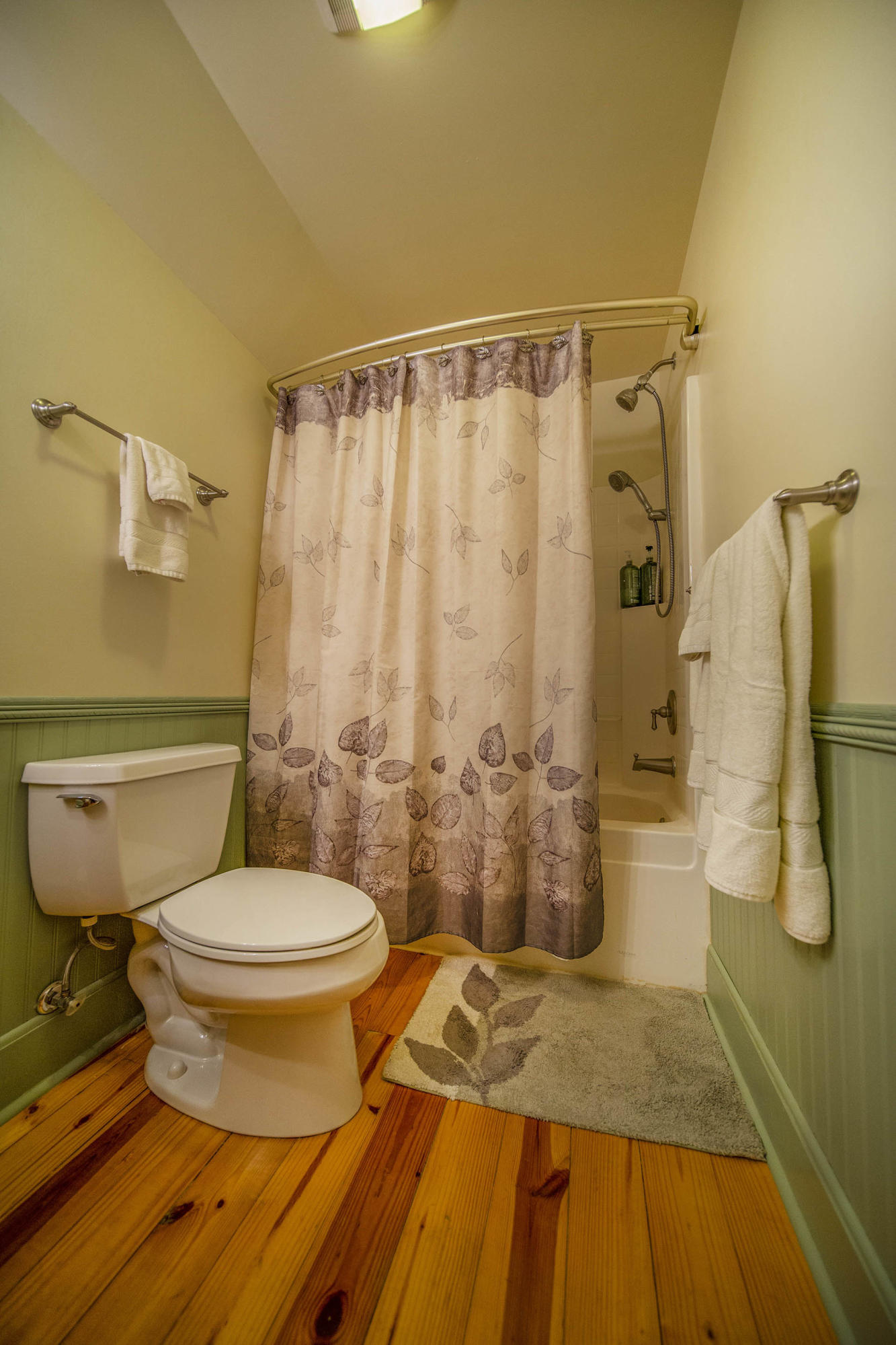 3245 Oak Ridge Road Fincastle, VA 24090 - Photo 29 of 61 Bath