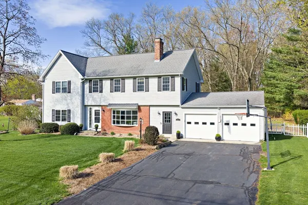 $550,000 | 227 Sheffield Avenue, Longmeadow, MA 01106