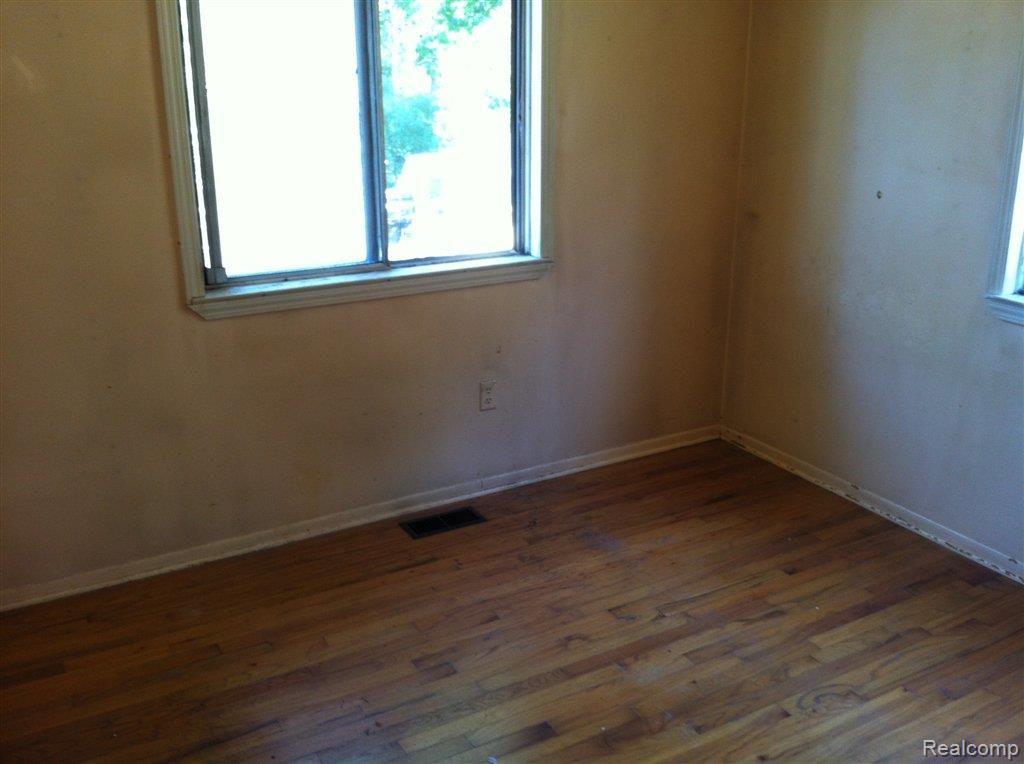 2533 Rubbins Road Howell, MI 48843 - Photo 15 of 19 IMG_1235.JPG