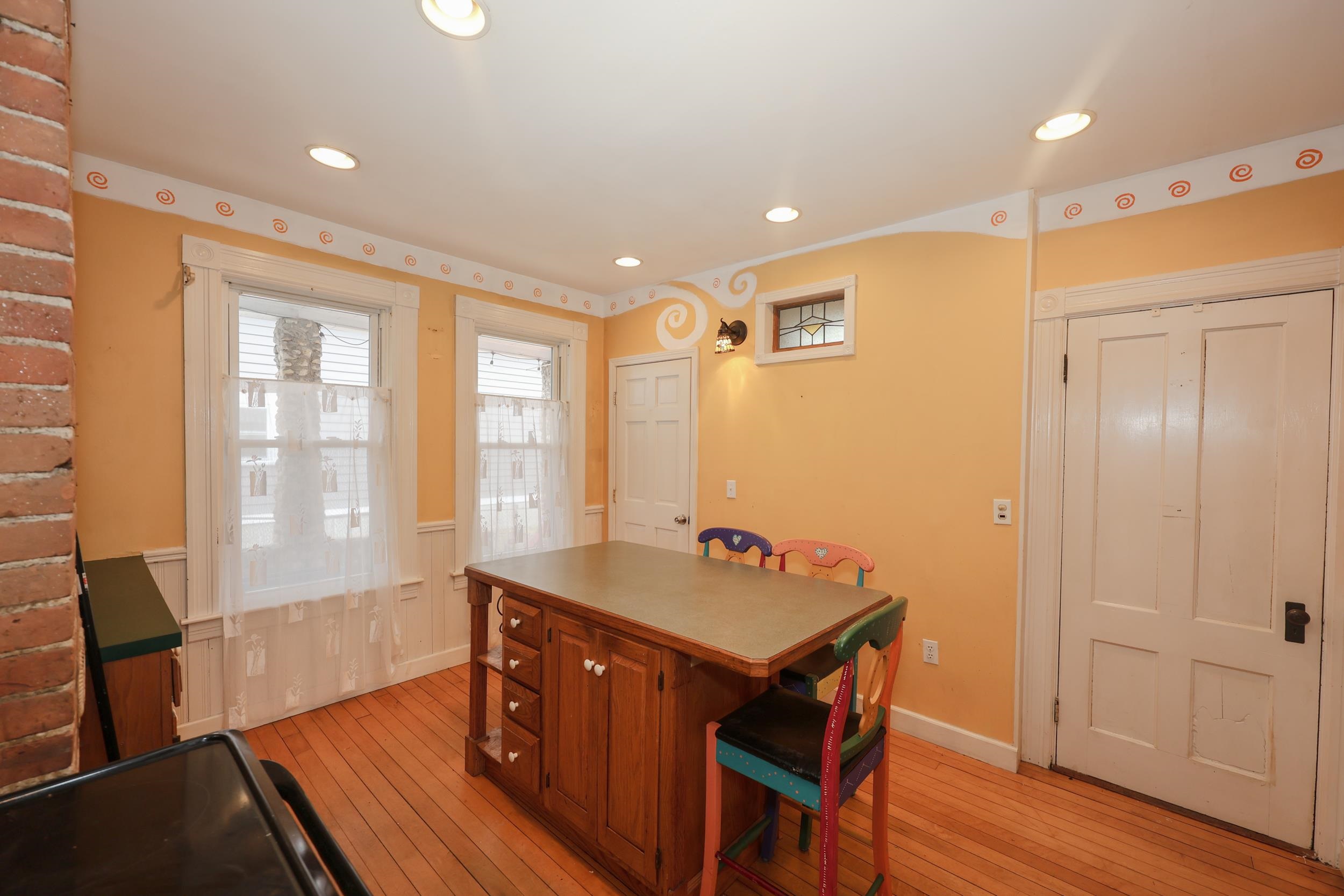 414 Walnut Street Manchester, NH 03104 - Photo 12 of 38