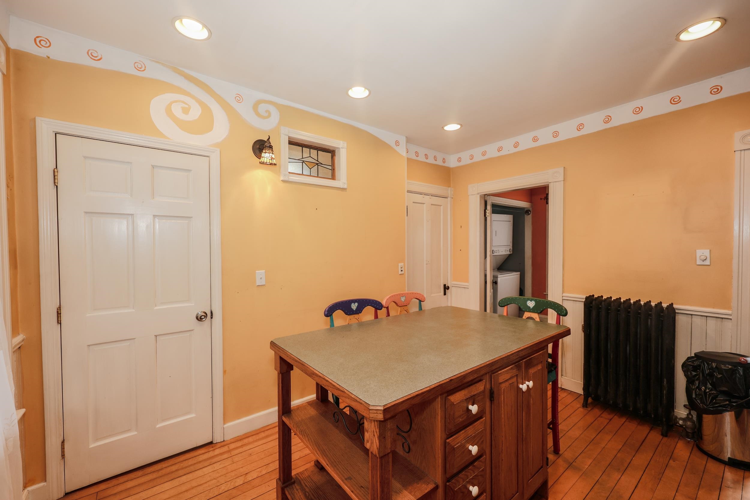 414 Walnut Street Manchester, NH 03104 - Photo 13 of 38